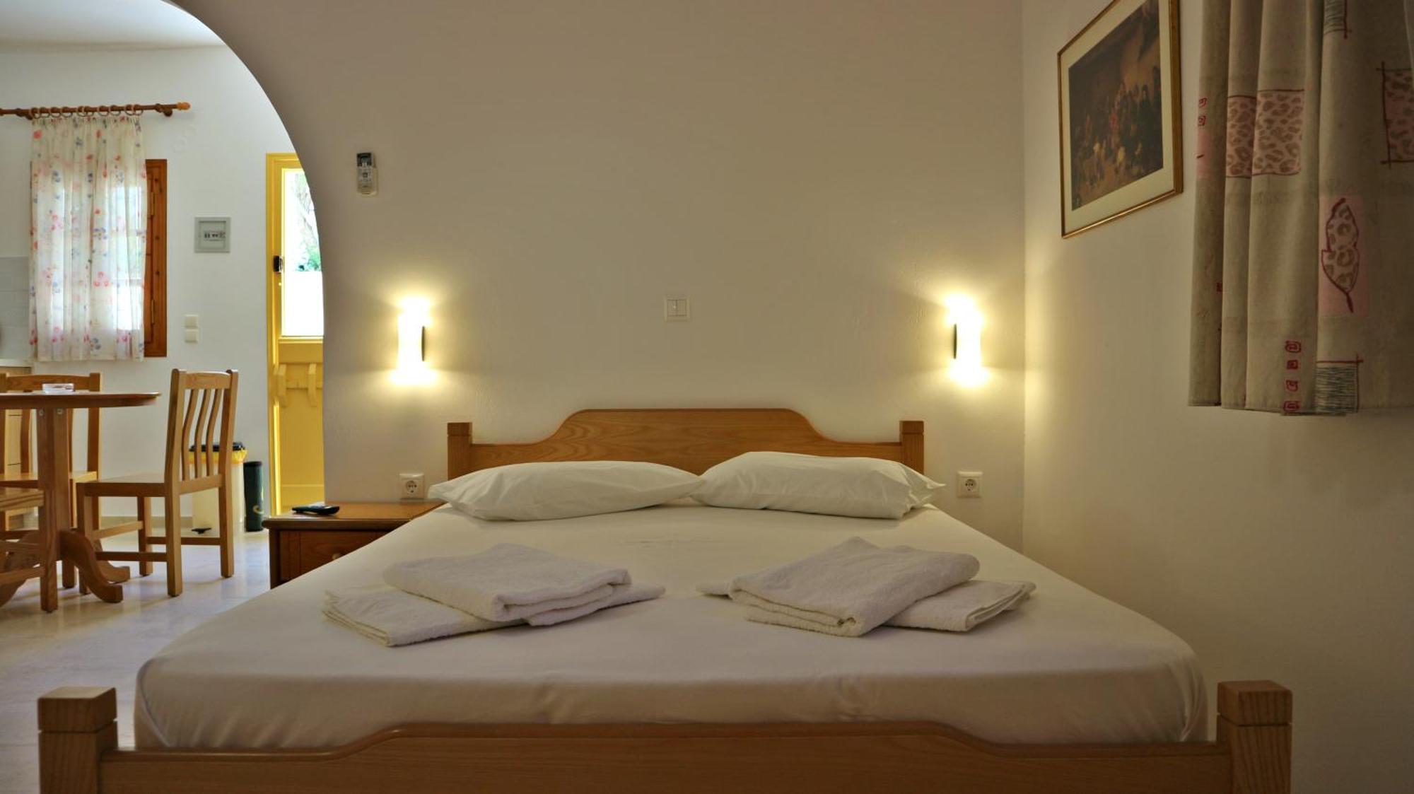 Proteas Hotel & Suites Agios Prokopios  Exterior photo